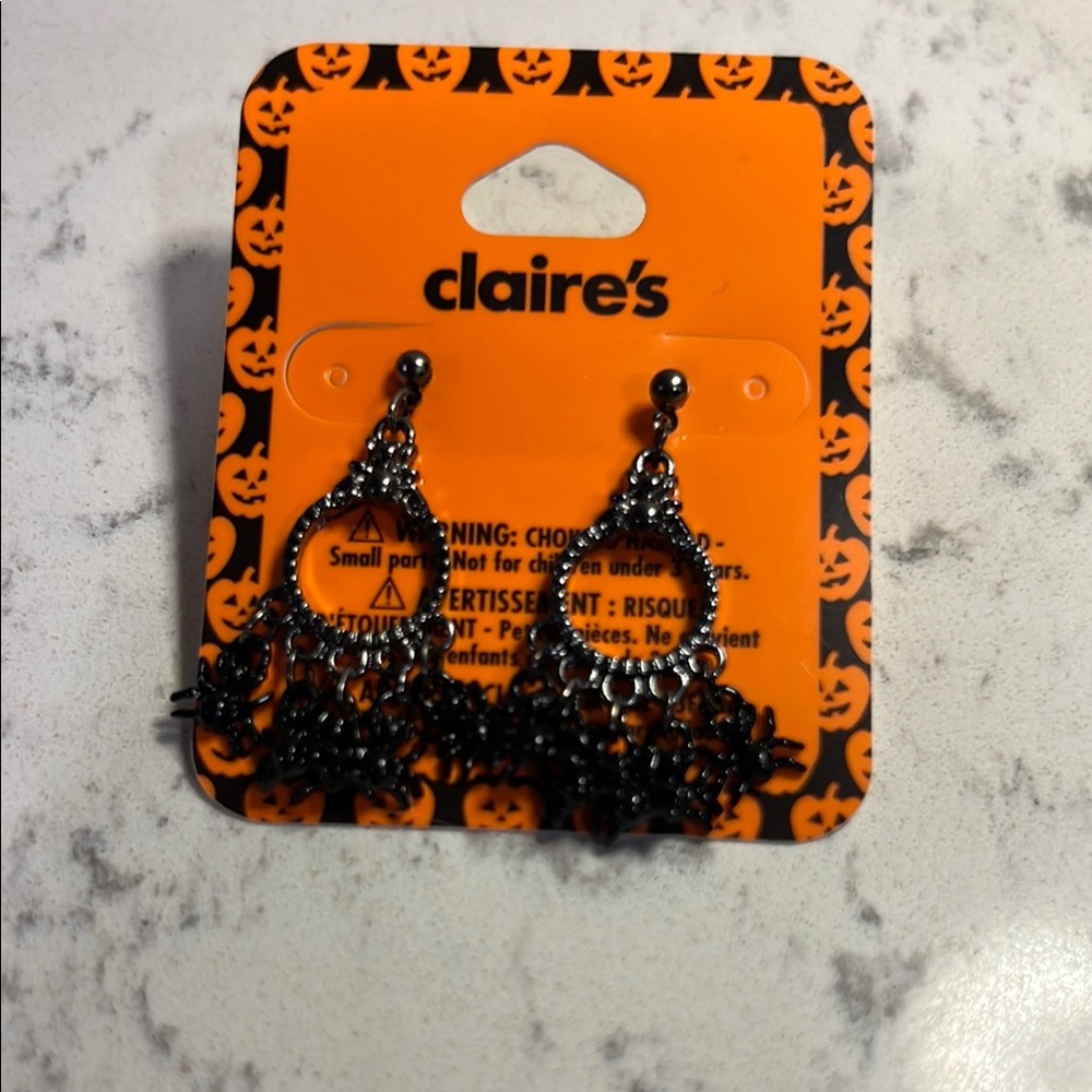 Claire’s Mini spider Earrings